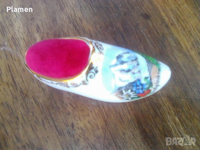 Стар германски игленик порцеланова обувка, снимка 1 - Други ценни предмети - 38671495