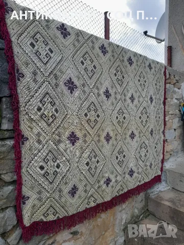 Стара Соц Жакардова Покривка/ Одеало/ Размери 150см/130см.