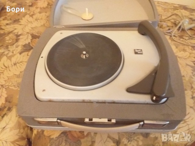 Грамофон Dual 300