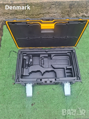 Куфар за инструменти Dewalt , снимка 4 - Други инструменти - 53386018