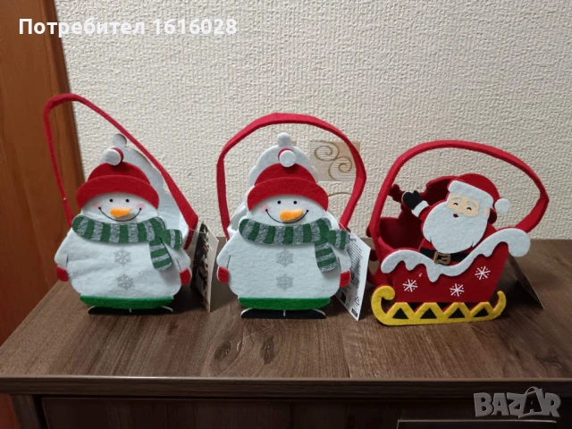 Коледни филцови кошнички за лакомства.