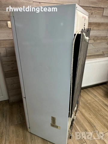 Хладилник с фризер Indesit, снимка 4 - Хладилници - 53078231