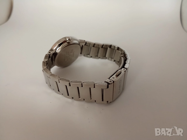 Casio Дамски часовник стоманен, снимка 4 - Дамски - 52887685