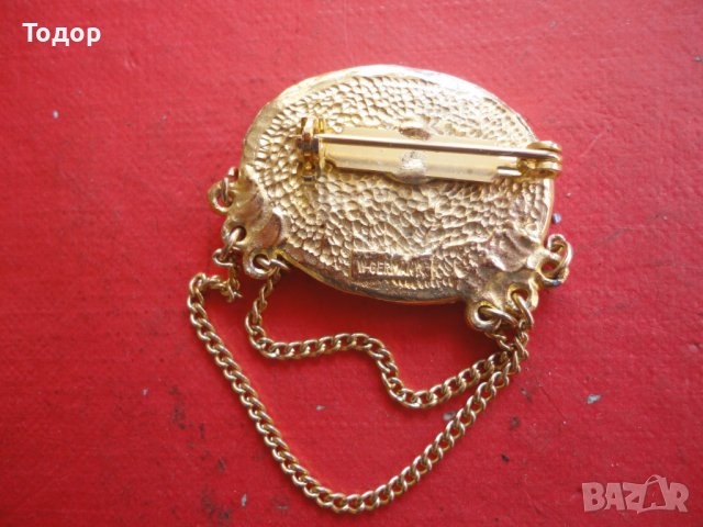 Невероятна позлатена немска брошка с камъни , снимка 6 - Други - 40083674