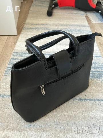 Черна кожена чанта , снимка 2 - Чанти - 50646414