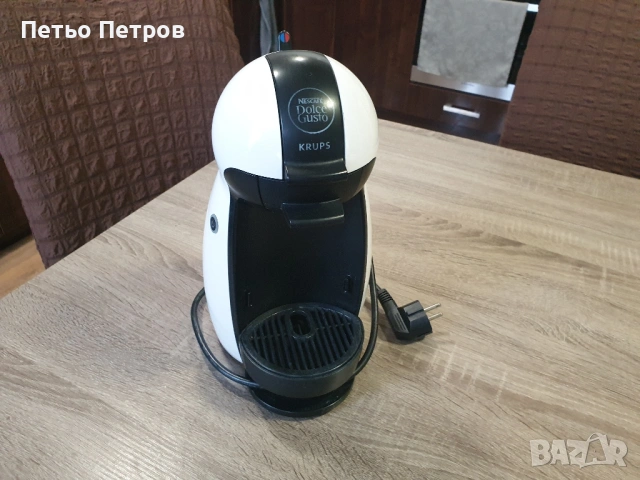 Кафе машина Dolche Gusto, снимка 4 - Кафемашини - 53064026
