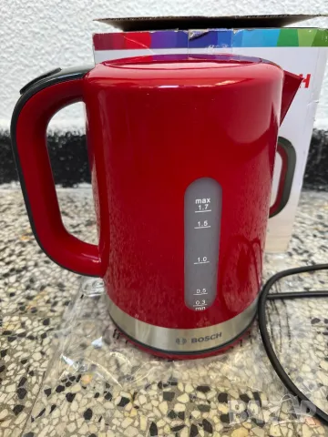 Електрическа Кана Bosch TWK6A514/01, 2200W, 1,7 литра, Скрит Нагревател, Червена, Неръждаема Стомана, снимка 1