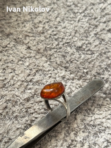 Дански сребърен пръстен с кехлибар