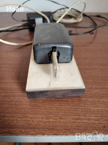 Телеграфен ключ (Морзов апарат), снимка 3 - Антикварни и старинни предмети - 52973979
