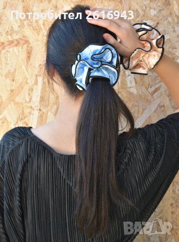 Сатенено скрънчи "РОЗА" с уникален дизайн в синьо, снимка 1 - Аксесоари за коса - 38829554