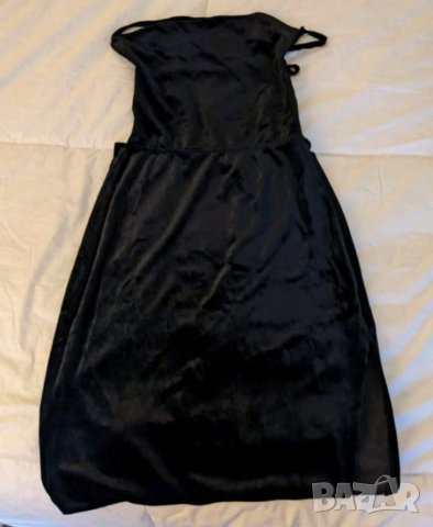  Къса черна рокля с гол гръб кадифе, снимка 10 - Рокли - 27465932