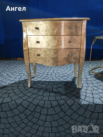 Френски стил шкаф нов внос от Англия 