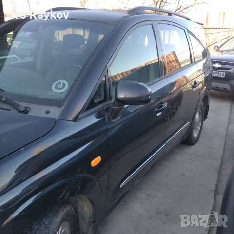 Ssang yong Rodius, 2.7 дизел, 4x4 ,цял , снимка 8 - Автомобили и джипове - 43270069