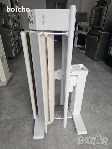 Каландър Miele Professional HM 16-80D с пара, снимка 7 - Ютии - 52660171
