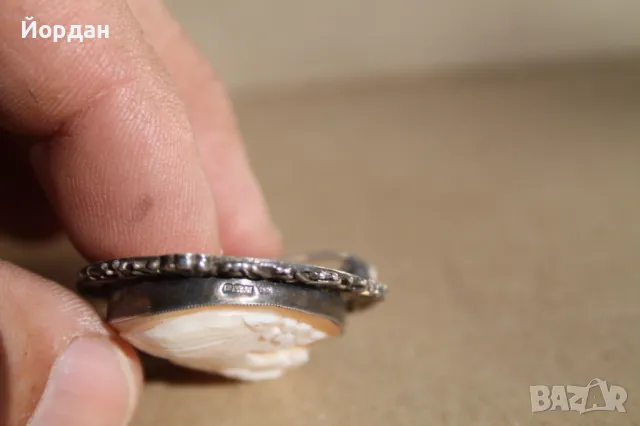 Сребърна английска брошка с камея, снимка 9 - Колиета, медальони, синджири - 47812946