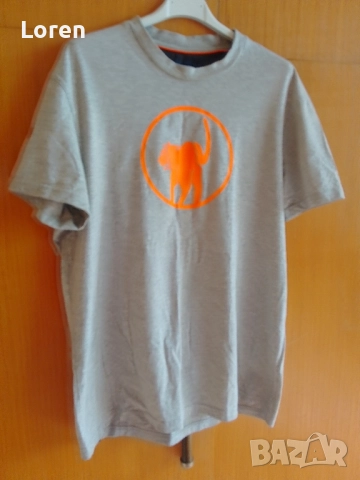 Подарявам мъжка тениска 