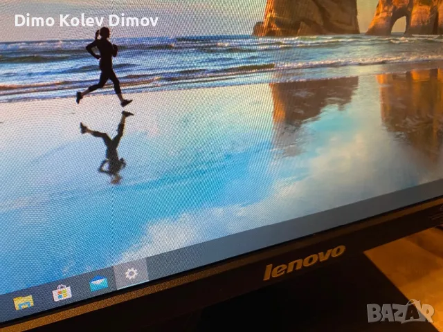 Монитор LENOVO 19” Като чисто нов!, снимка 4 - Монитори - 50180620