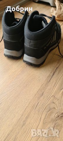 Адидас Тирекс, снимка 3 - Ежедневни обувки - 38697915