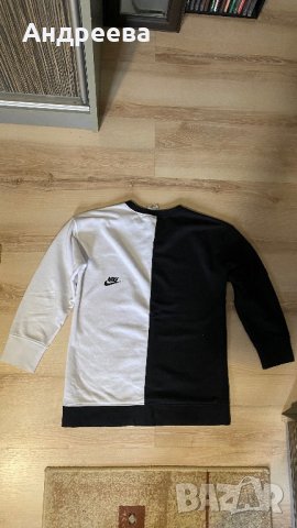 Оригинална блуза Nike, снимка 2 - Детски анцузи и суичери - 38789000