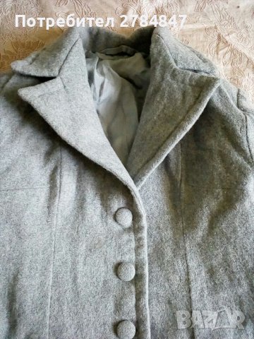 Късо дамско сако с подплата, снимка 2 - Сака - 37032720