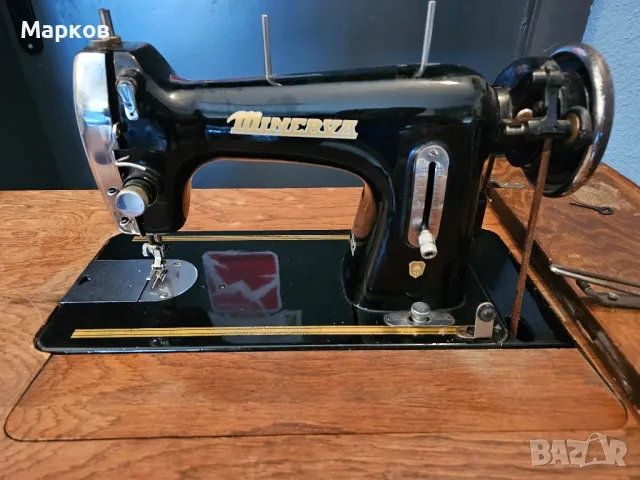 Шевна машина “Minerva”, снимка 2 - Антикварни и старинни предмети - 49664349