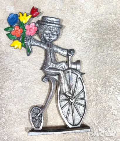 Стара романтична метална фигурка - колоездач, снимка 3 - Статуетки - 49922620