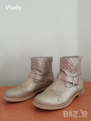 Кожени боти в златисто, 35 номер