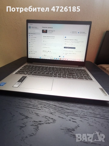 Продавам лаптоп Lenovo IdeaPad 3, използван много внимателно. Няма дра