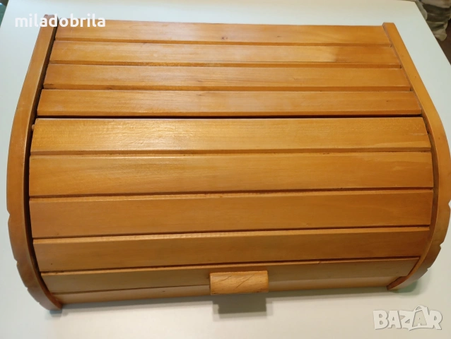 Кутия за съхранение на хляб 