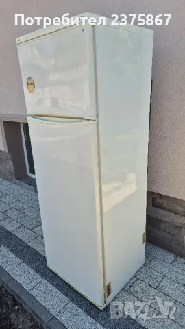 Хладилник с камера Indesit, снимка 2 - Хладилници - 50332952