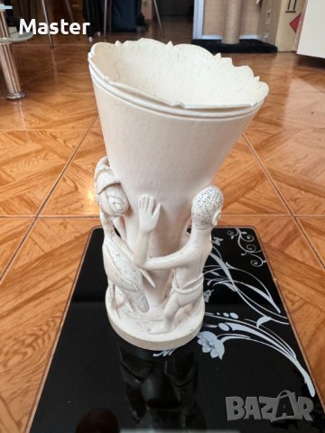 Красива старинна ваза от слонова кост с ръчно гравирани мотиви, снимка 3 - Декорация за дома - 44079940