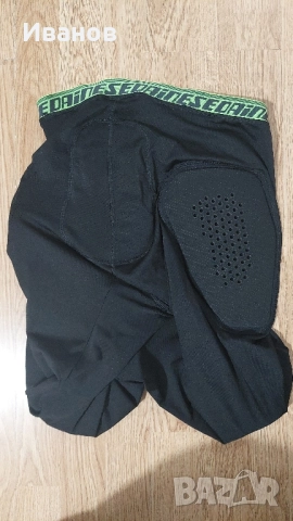 Протекторни панталони гащи Dainese, снимка 2 - Зимни спортове - 52657130