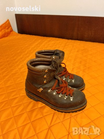 продавам туристически обувки, снимка 1
