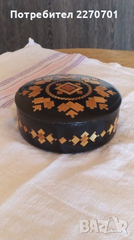 Дървена кутия за бижута