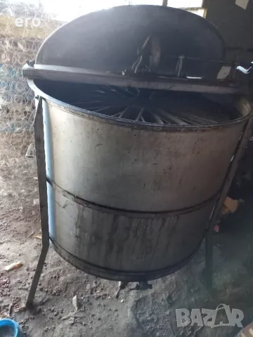 Центрофуга за пчелен мед 16 рамки ДБ, снимка 3 - За пчели - 48518176