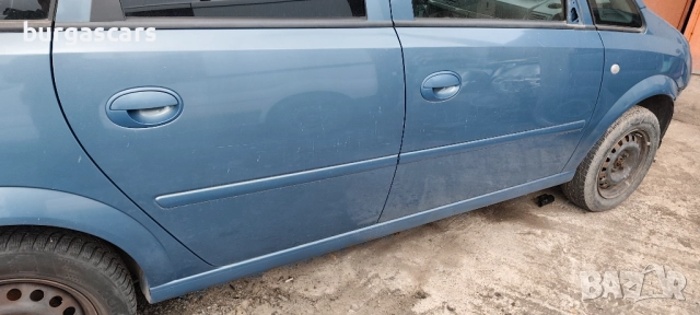 Врата предна задна лява дясна Opel Meriva - 80лв, снимка 3 - Части - 52468924