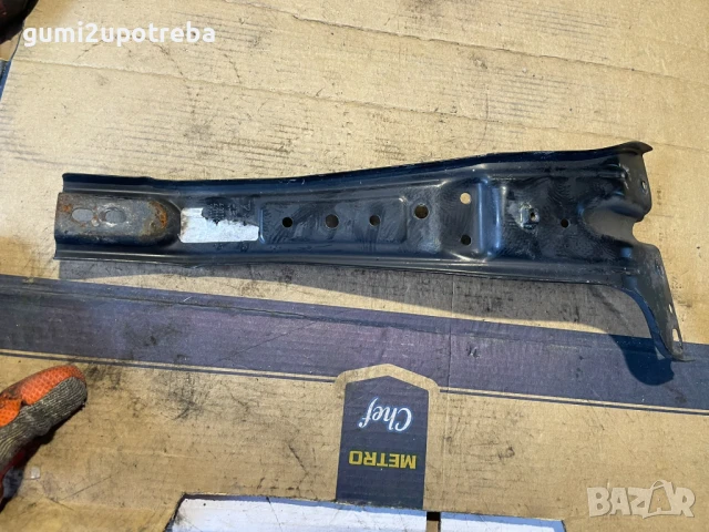 Усилваща Скоба Държач Брава Капак A0110000301 Porsche Cayenne 3.0D 92A/EG22/2012, снимка 2 - Части - 50873704