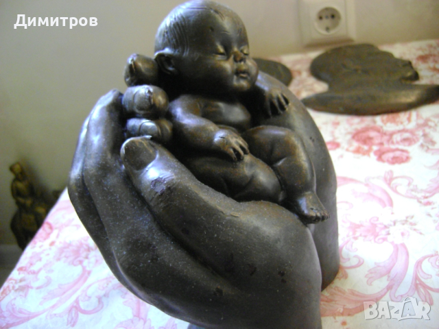 Красива авторска склуптора! Бебе във ръце!!!, снимка 3 - Антикварни и старинни предмети - 44889451