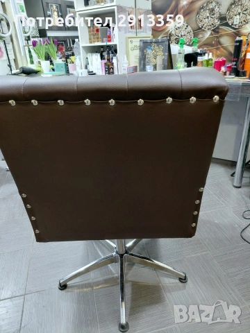 Професионален фризьорски стол, снимка 3 - Фризьорски столове - 53512964