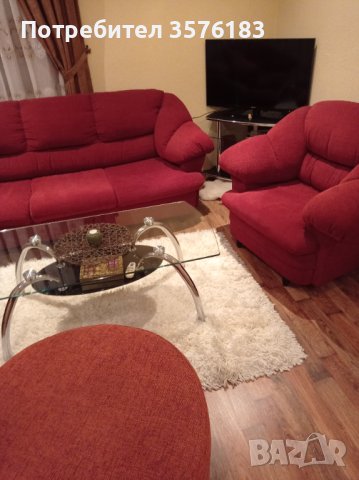 продавам холова гарнитура топ състояние плюс маса към нея, снимка 3 - Дивани и мека мебел - 43891641