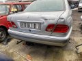 Mercedes-Benz E 200 2.0I, снимка 3