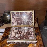 Ретро Мраморна кутия за бижута , снимка 1 - Колиета, медальони, синджири - 43557029