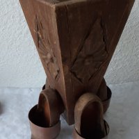 Дървен съд, поставка, цветарник или др с 4 скандинавски обувки сабо, снимка 9 - Други - 39888985