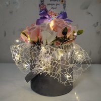 Светещ букет с ароматни рози, снимка 10 - Подаръци за рожден ден - 43046638