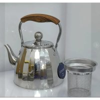 Чайник от неръждаема стомана с фина цедка и дървена дръжка, 2L, снимка 1 - Съдове за готвене - 44060123