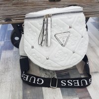 Дамска чанта Guess бяла, снимка 1 - Чанти - 29049156