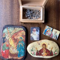 Лот Християнски украшения, кутия пирография, Икони, кръстчета, броеници , снимка 2 - Икони - 43480604