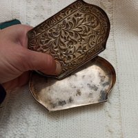Сребърна стара кутия за дребни бижута или др,изцяло с орнаменти,размери 10/7/2 см,проба 850 ,90 грам, снимка 10 - Антикварни и старинни предмети - 34687284