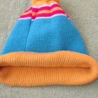 Детска плетена шапка, нова, снимка 5 - Шапки, шалове и ръкавици - 38596094