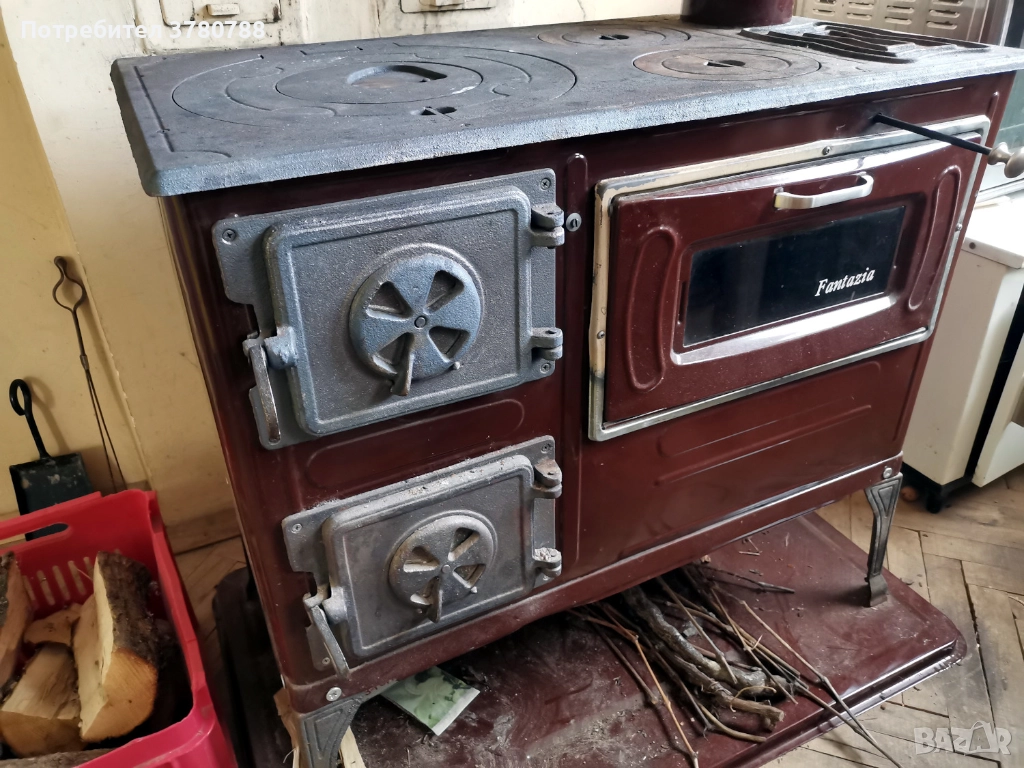 Емайлирана готварска печка на дърва, снимка 1